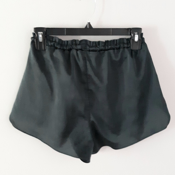 Abercrombie & Fitch Satin Sleep Shorts - Picture 2 of 4